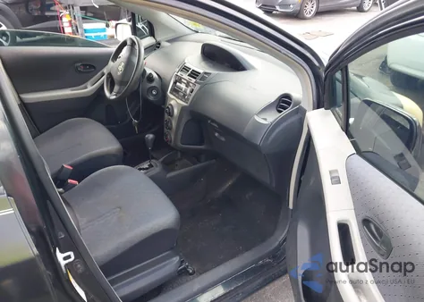 2009 Toyota Yaris z USA, uszkodzony, nr VIN JTDKT903395254218